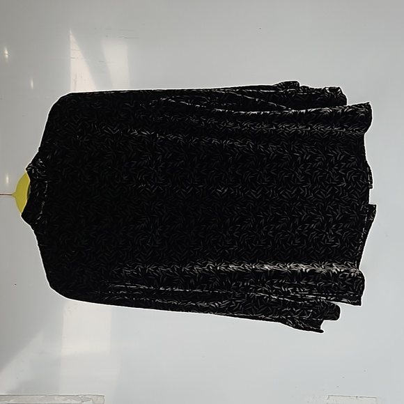 JacDale velour leave pattern shirt - Picture 2 of 3